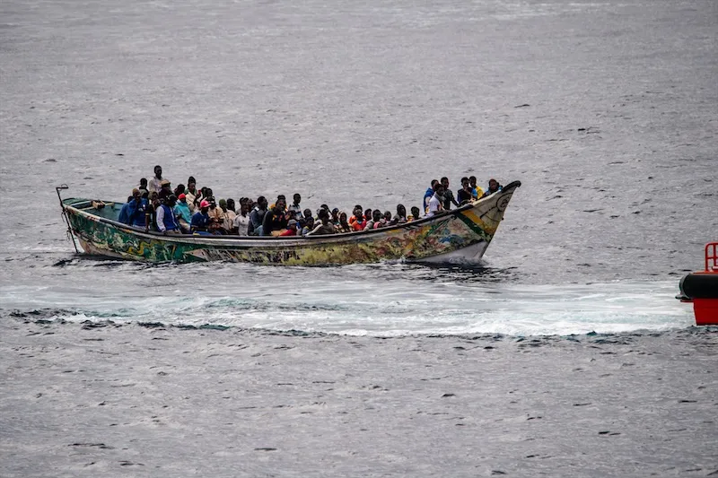 Las llegadas de migrantes a Europa caen 39 % en 2026