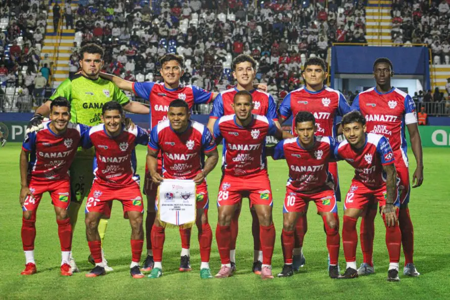 Firpo celebra 103 años de historia en el fútbol salvadoreño