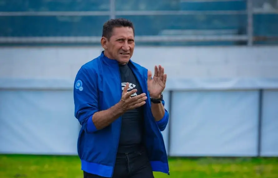 El Fuerte San Francisco despide a Omar Sevilla como entrenador