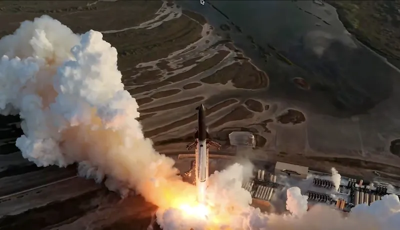 Starship completa su primer vuelo orbital y amariza frente a la costa chilena