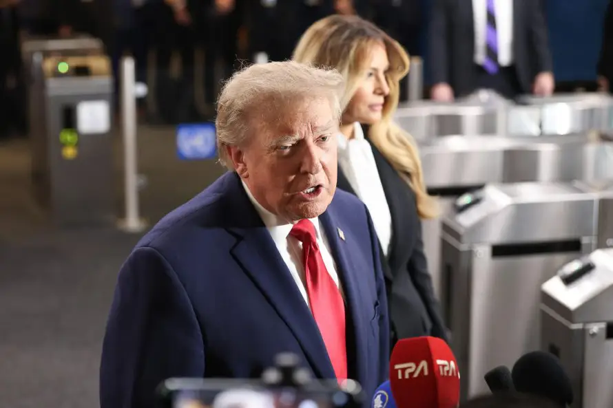 Trump carga contra los "cobardes y traidores" que afirman que EEUU tiene "pocas municiones" por la guerra en Irán