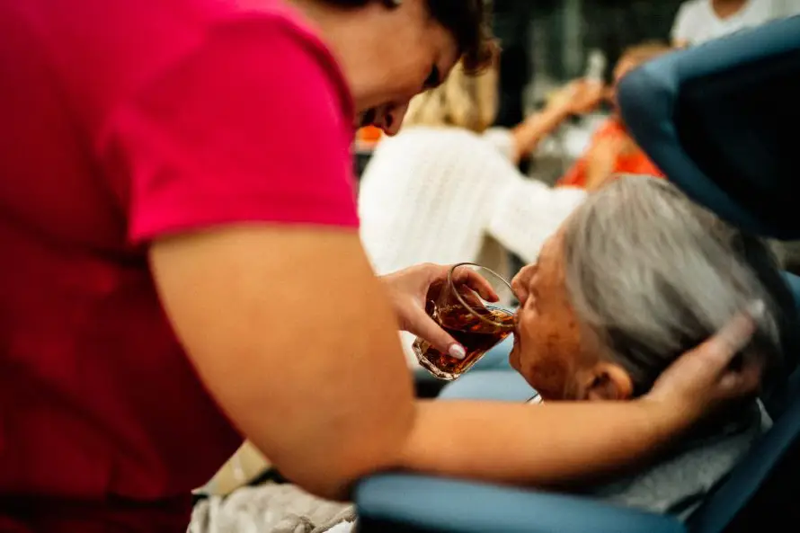 Conadesa propone la creación de un hospital geriátrico en su borrador del Plan Nacional de Salud