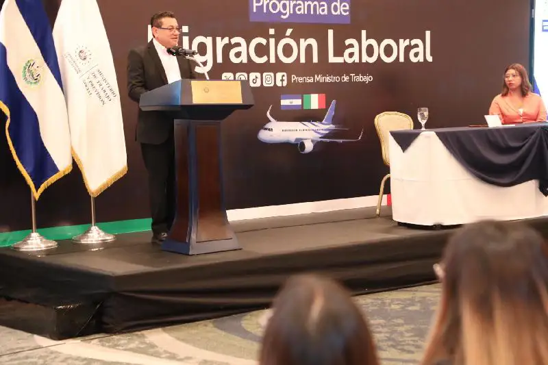 Cerca de 100 salvadoreños viajarán a Italia con visas temporales de trabajo