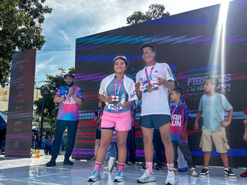 Rinden homenaje póstumo a Fernanda Zepeda en la Sívar Run 2026, en beneficio de pacientes con fibrosis quística