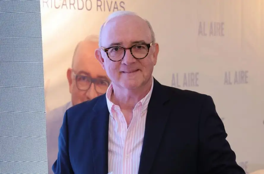 Ricardo Rivas y sus 55 historias de vida en los medios de comunicación salvadoreños