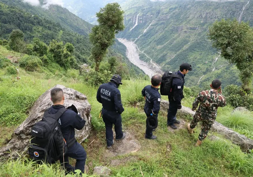 Inundación en Nepal dejan 1,127 muertos y 4,850 desaparecidos