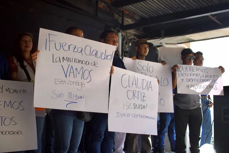 Afiliados de Vamos temen que proceso disciplinario contra Claudia Ortiz arriesgue su participación en elecciones 2027