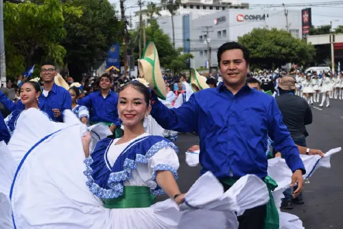 FOTOS: Así fue el desfile del 205 aniversario de Independencia