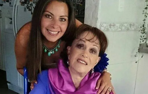 Lucha Villa fue hospitalizada y dada de alta, pero seguiría delicada
