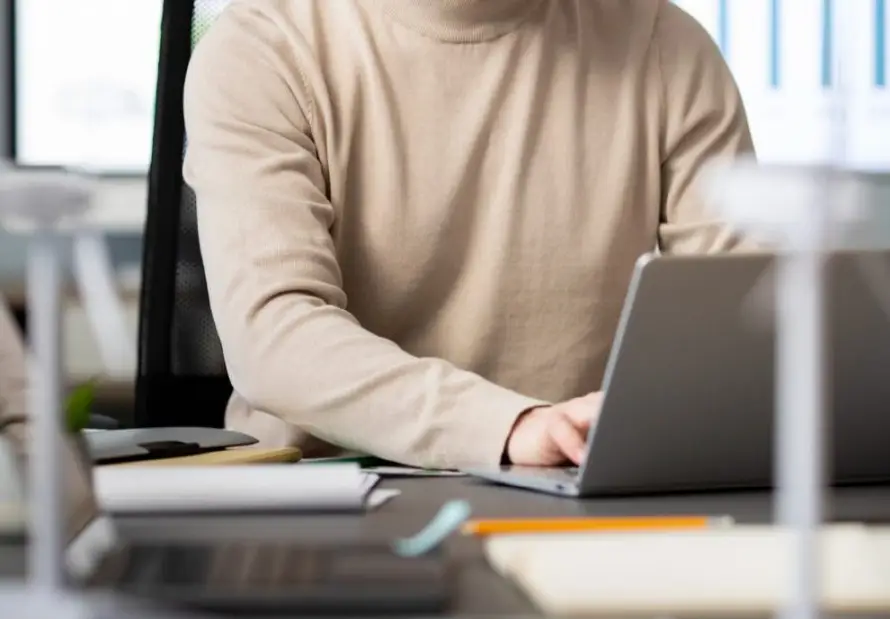 El desgaste psicológico laboral se concentra en la franja de los 40 a 49 años, según macroestudio epidemiológico