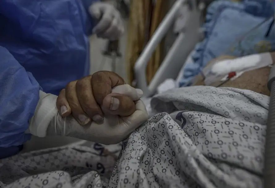 La OMS denuncia que ningún hospital de Gaza funciona plenamente tras casi un año de tregua