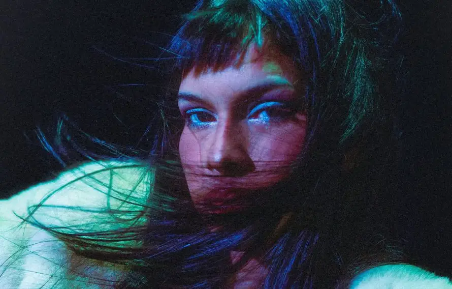 Ella es Gabriela Triste, la artista salvadoreña atrás de "Bicha Terenga"