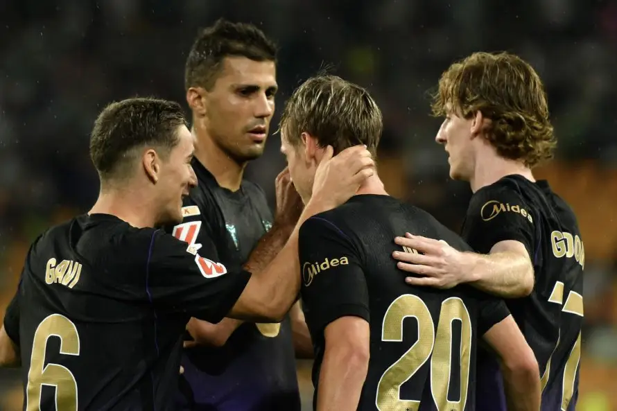 El Barcelona desafía al PSG con invicto y bajas defensivas