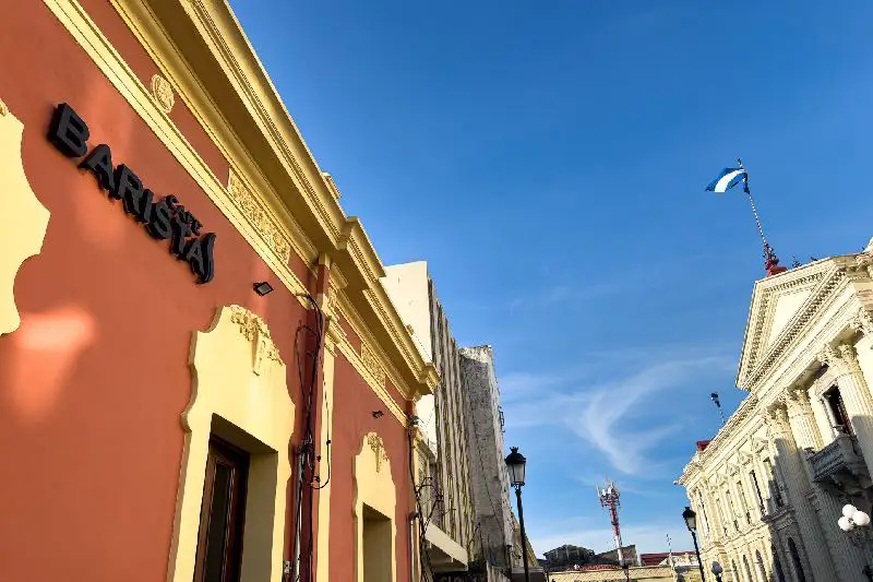 Café Barista invierte $500,000 en una nueva sucursal en el centro histórico de San Salvador