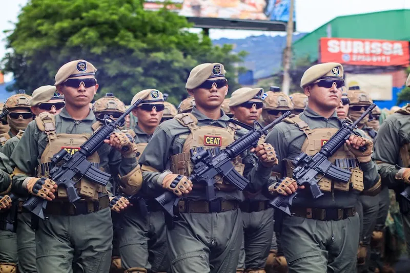 El Salvador envía contingente de Fuerzas Especiales a Haití para rescatar a militares secuestrados