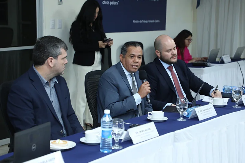 Concluye consulta para redistribuir la jornada laboral entre esquemas de cuatro y cinco días