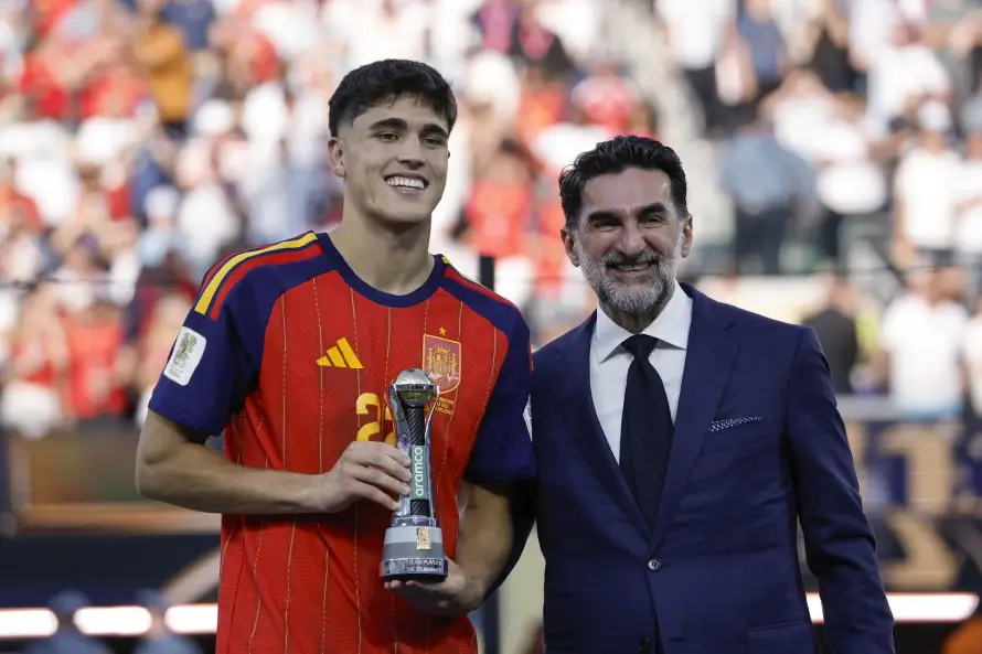 Pau Cubarsí, Yan Diomande, Franco Mastantuono y Endrick, entre los 25 finalistas al Golden Boy