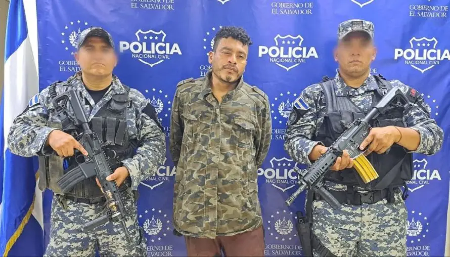 Arrestan a presunto pandillero de la MS-13 acusado de robar a punta de pistola en Colón