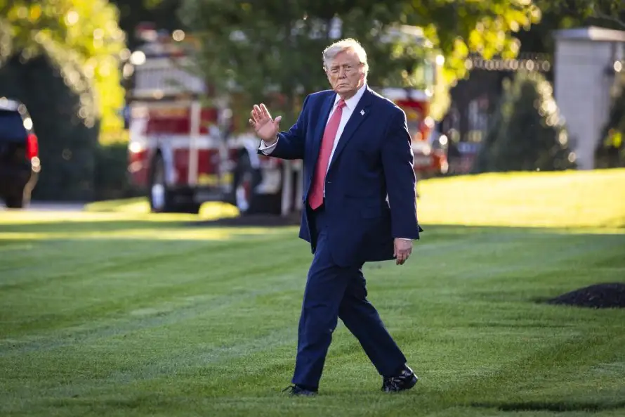 Trump viaja a Carolina del Sur para respaldar la campaña de la hermana del senador Graham