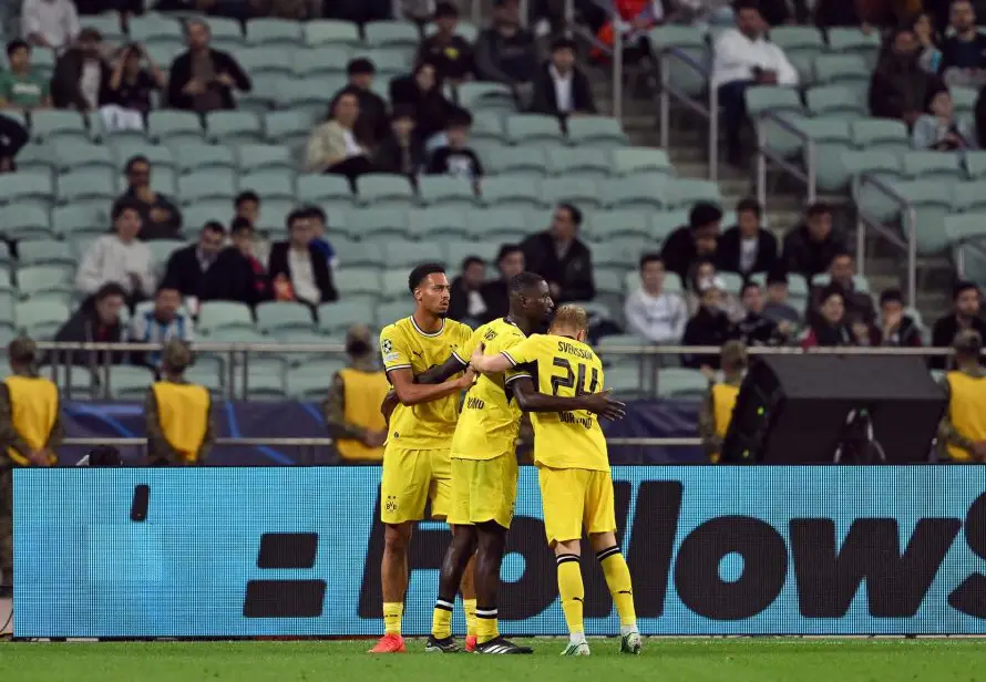 El Dortmund vence al Sabah con doblete del delantero Serhou Guirassy
