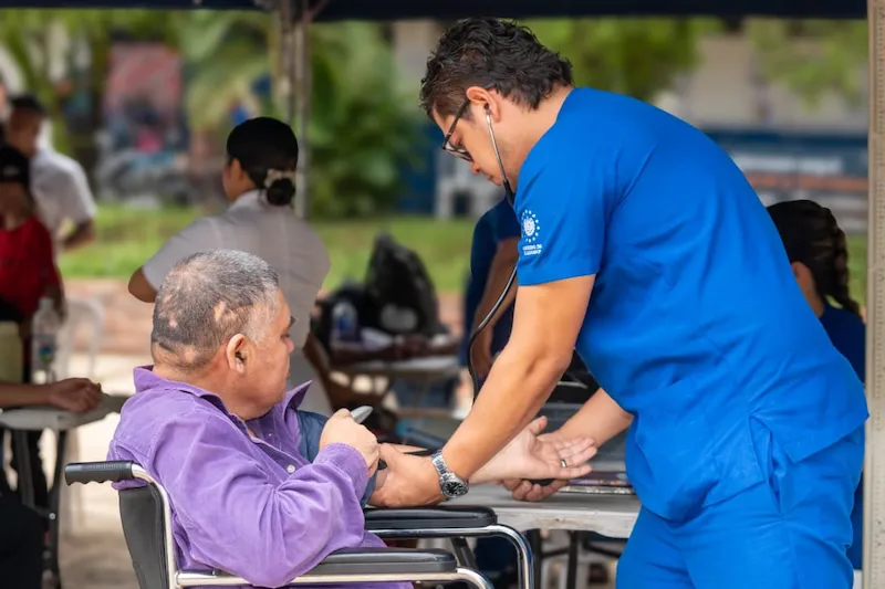 Dirección de Integración realiza Feria Integra en Santa Ana: consultas médicas y asesoría legal