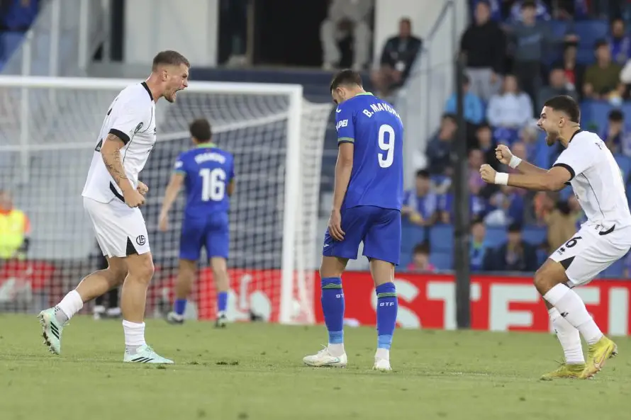 Getafe sufre goleada ante Lugano suizo en Conference League