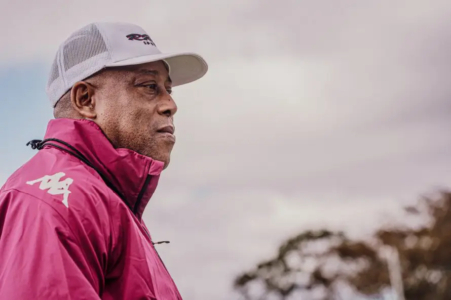 Hernán Medford, técnico de Saprissa: “En ningún momento he minimizado a Firpo, solo digo que estamos obligados a ganar en Costa Rica”