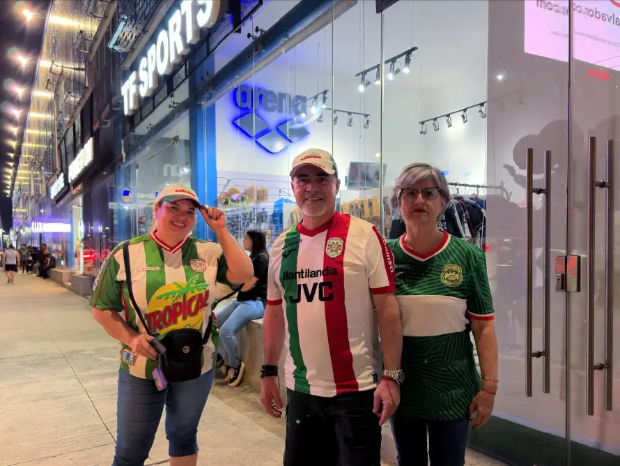 Aliancistas y aficionados de Marathón pintan de verde y blanco el Mágico González