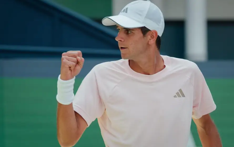 El tenista español Rafa Jódar logra victoria en Shanghái en medio de polémica por gritar a un recogepelotas
