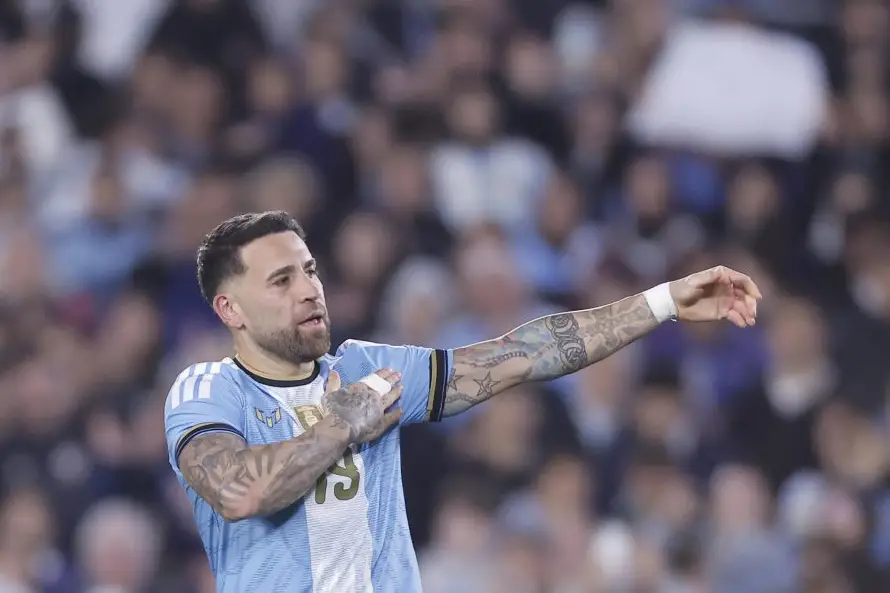 El adiós de Nicolás Otamendi a Argentina: gol y ovación en el Monumental
