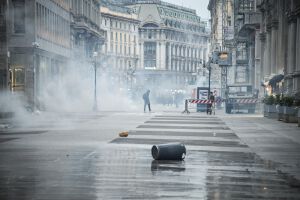 Protestas en Italia: Más de 200 detenidos tras disturbios en Milán