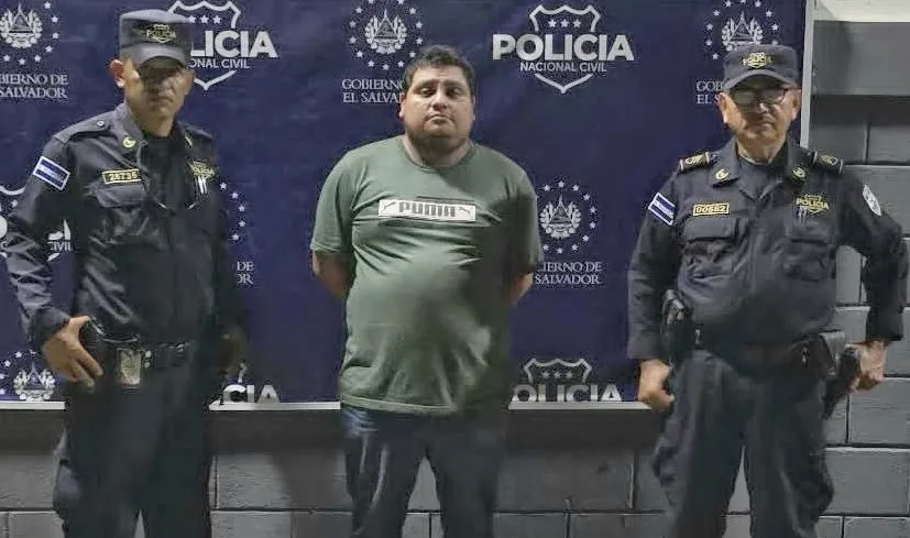 Capturan a motorista de la ruta 53 que conducía unidad, con 154° de alcohol, en estado de ebriedad
