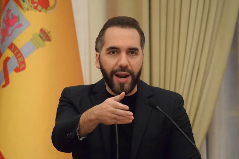 Bukele dice nunca tuvo padrinos políticos: “Si el pueblo nos quita el apoyo, nos caemos"
