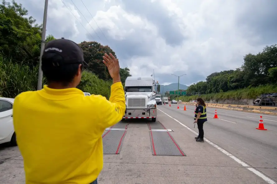 Viceministro de Transporte dice que ejecutan hasta 65 operativos diarios al transporte de carga