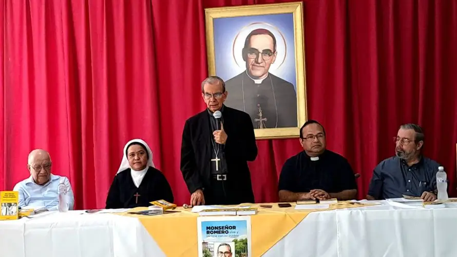 Publican libro para promover mensaje de San Óscar Romero 