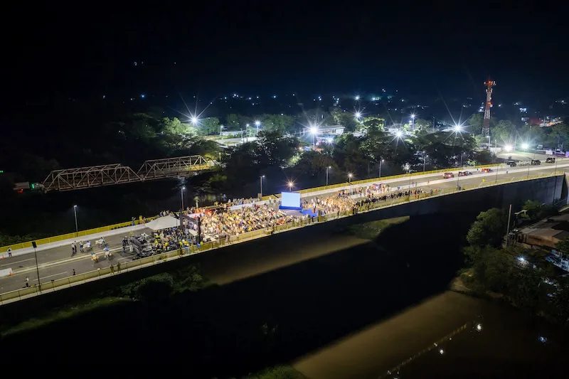 Bukele inaugura nuevo puente binacional en La Hachadura