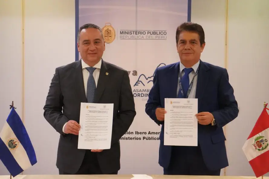 Fiscalía salvadoreña firma acuerdo con Colombia, Perú y Ecuador contra narcotráfico y estafas