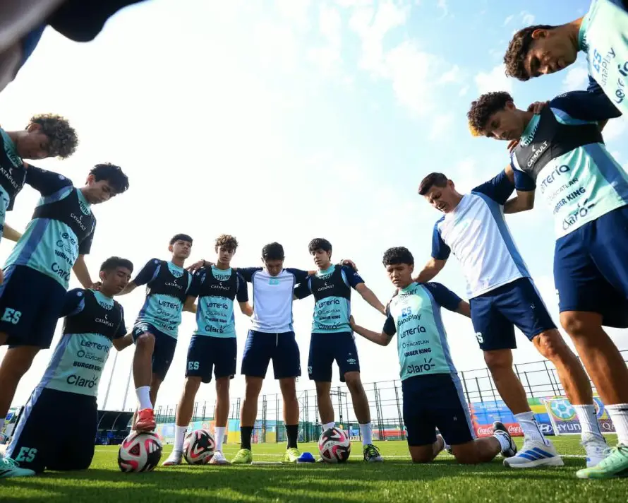 La Selecta Sub-15 completa su primer entrenamiento en Azerbaiyán