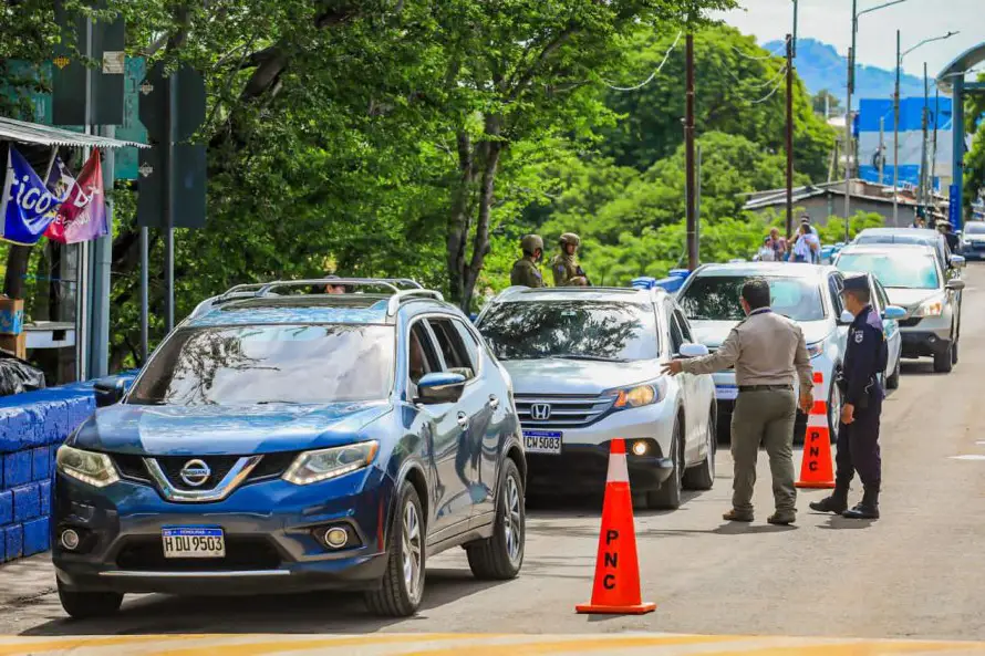 Cerca de 200,000 hondureños visitaron El Salvador en la Semana Morazánica, según Protección Civil