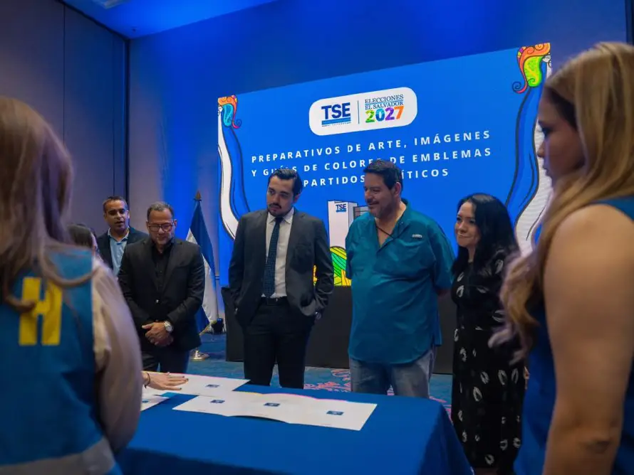 TSE y partidos revisan colores y emblemas que se imprimirán en papeletas electorales 2027