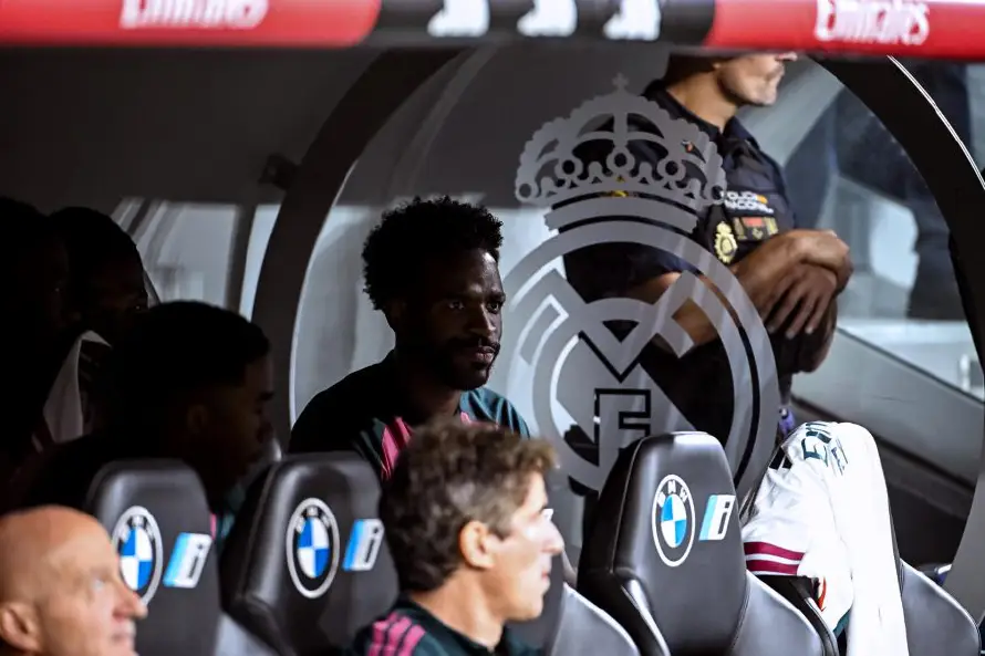 Vinícius recibe cuatro partidos de sanción y perderá el clásico