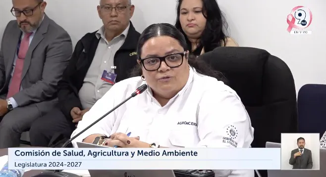 Reforma: directora del CENTA dice a diputados buscan vender semilla certificada y pequeña maquinaria a agricultores