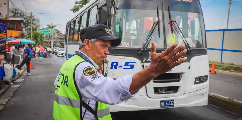 Gestores de tránsito del VMT tendrían potestad para retener vehículos y documentos de tránsito según propuesta